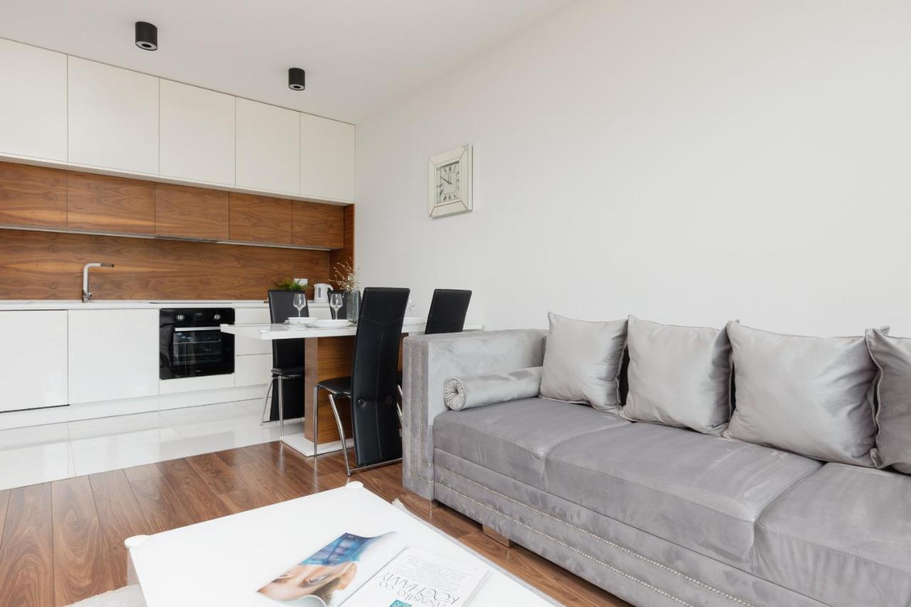 Glamorous Wilanow Apartment By Renters Varšava Exteriér fotografie