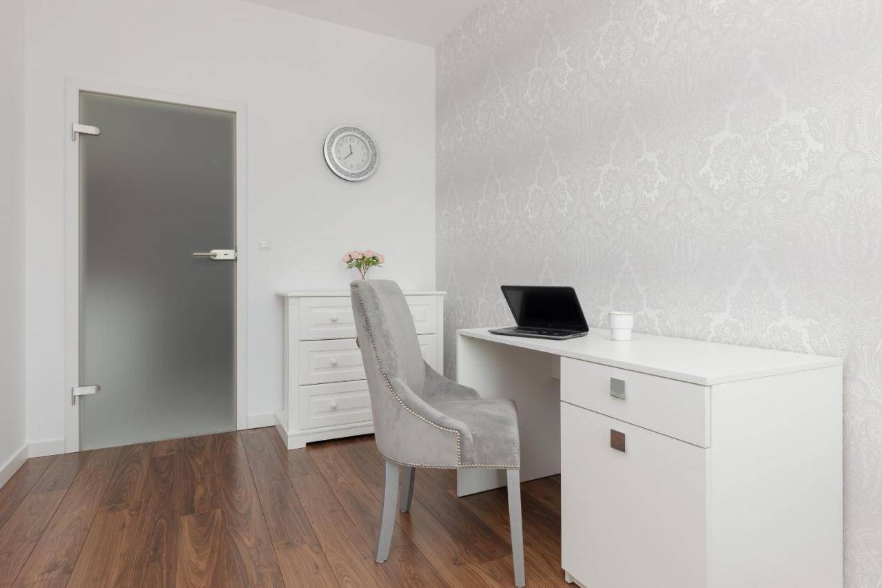 Glamorous Wilanow Apartment By Renters Varšava Exteriér fotografie